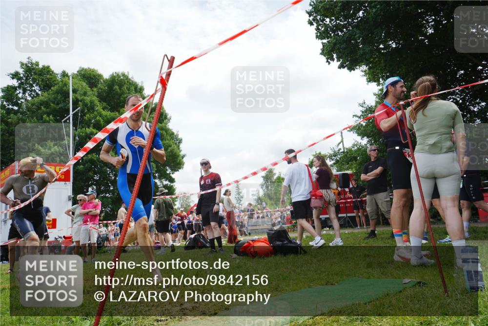 21.06.2026 - 29. Vierlanden-Triathlon LAZAROV Photography http://msf.ph/oto/9842156 21.06.2026 13:28:06 Schwimmen 1170, 1204 meine-sportfotos.de
