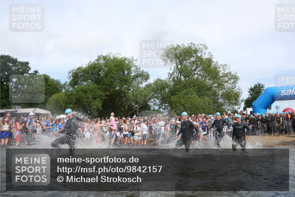 21.06.2026 - Viking Triathlon Michael Strokosch http://msf.ph/oto/9842157 21.06.2026 10:02:39 Schwimmen 16, 83, 99, 100, 186, 325, 372, 386, 440, 462, 485, 513, 560, 579, 636, 653 meine-sportfotos.de