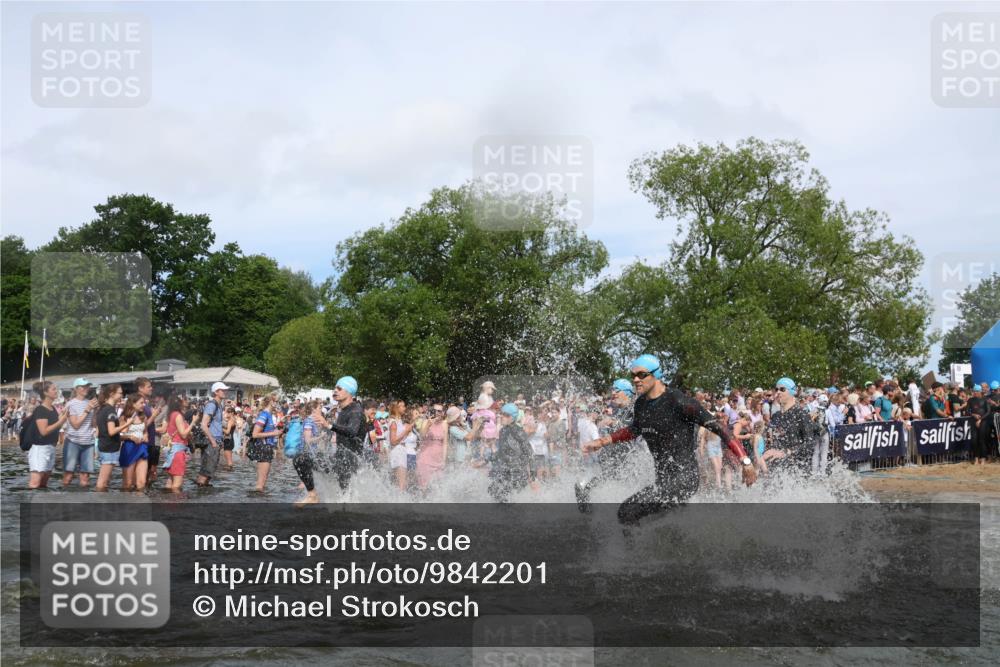 21.06.2026 - Viking Triathlon Michael Strokosch http://msf.ph/oto/9842201 21.06.2026 10:02:48 Schwimmen 16, 20, 64, 73, 99, 171, 186, 219, 315, 372, 386, 440, 462, 485, 553, 634, 636, 653 meine-sportfotos.de