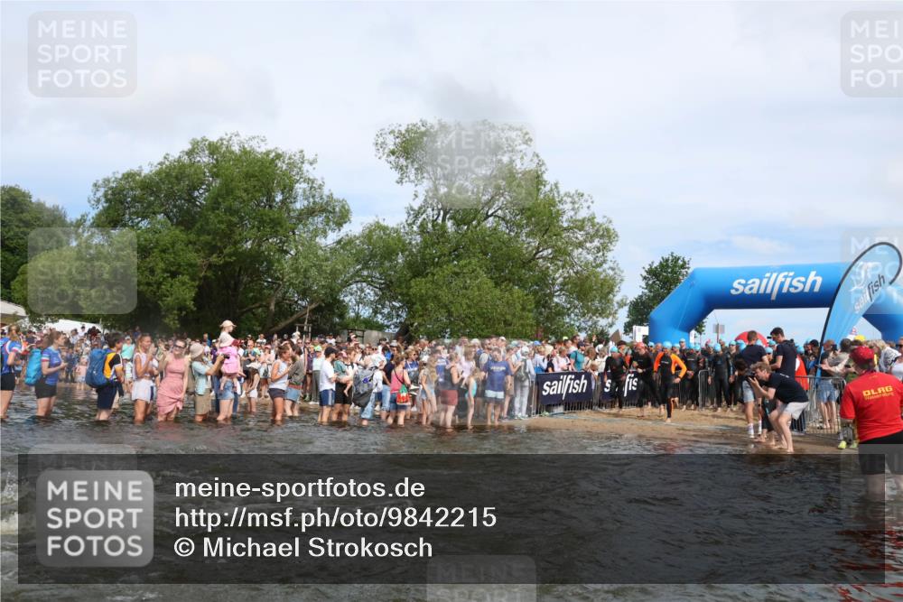 21.06.2026 - Viking Triathlon Michael Strokosch http://msf.ph/oto/9842215 21.06.2026 10:02:50 Schwimmen 16, 20, 64, 73, 111, 171, 219, 315, 372, 440, 530, 553, 634, 636, 653 meine-sportfotos.de