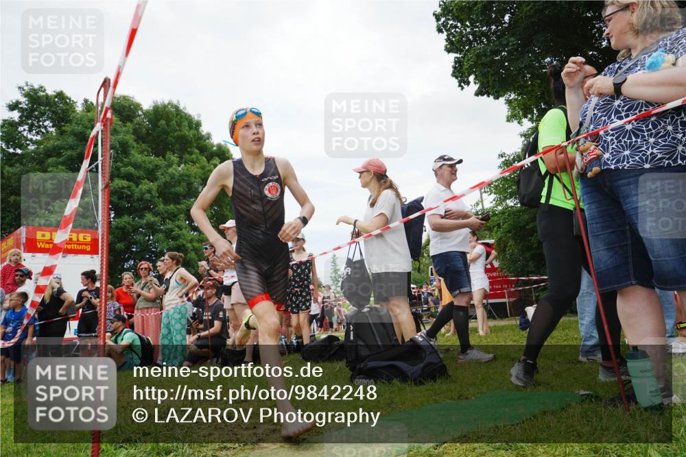 21.06.2026 - 29. Vierlanden-Triathlon LAZAROV Photography http://msf.ph/oto/9842248 21.06.2026 14:37:26 Schwimmen 1255, 1257, 1276 meine-sportfotos.de
