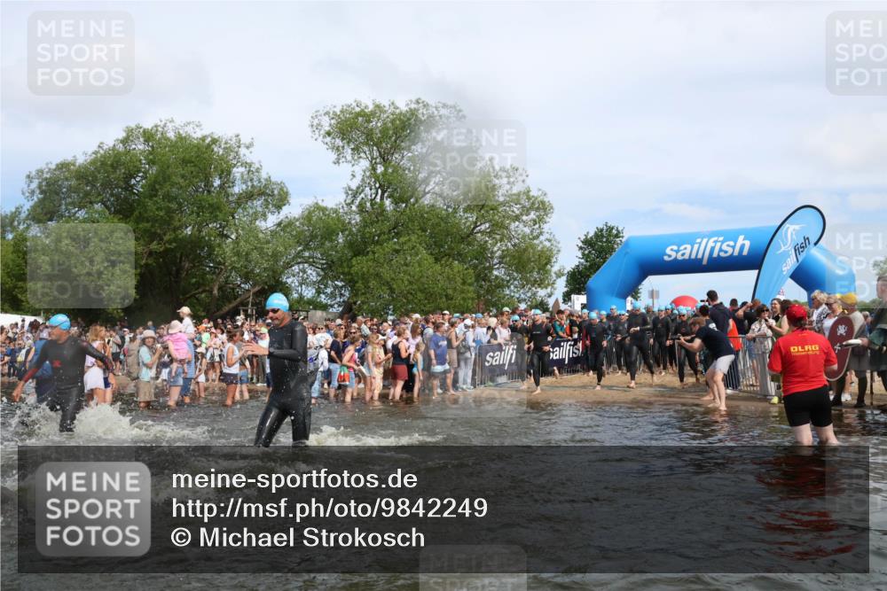 21.06.2026 - Viking Triathlon Michael Strokosch http://msf.ph/oto/9842249 21.06.2026 10:02:56 Schwimmen 20, 64, 73, 111, 171, 219, 233, 315, 395, 407, 475, 530, 546, 553, 634 meine-sportfotos.de