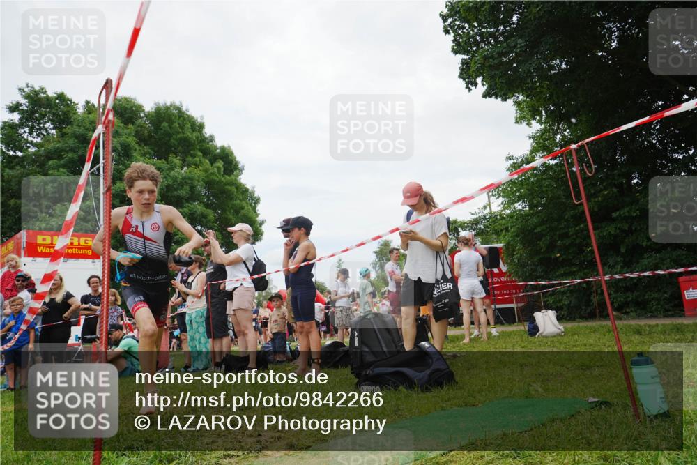 21.06.2026 - 29. Vierlanden-Triathlon LAZAROV Photography http://msf.ph/oto/9842266 21.06.2026 14:38:20 Schwimmen 1229, 1264 meine-sportfotos.de