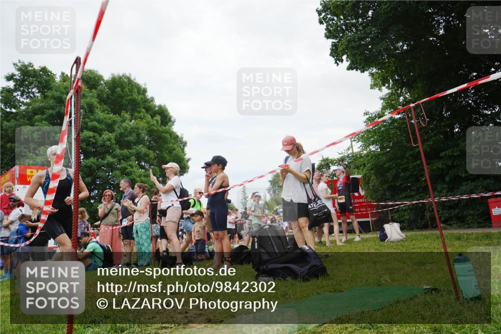 21.06.2026 - 29. Vierlanden-Triathlon LAZAROV Photography http://msf.ph/oto/9842302 21.06.2026 14:38:35 Schwimmen 1238, 1241, 1242, 1243, 1244, 1261, 1277, 1279, 1292, 1294 meine-sportfotos.de
