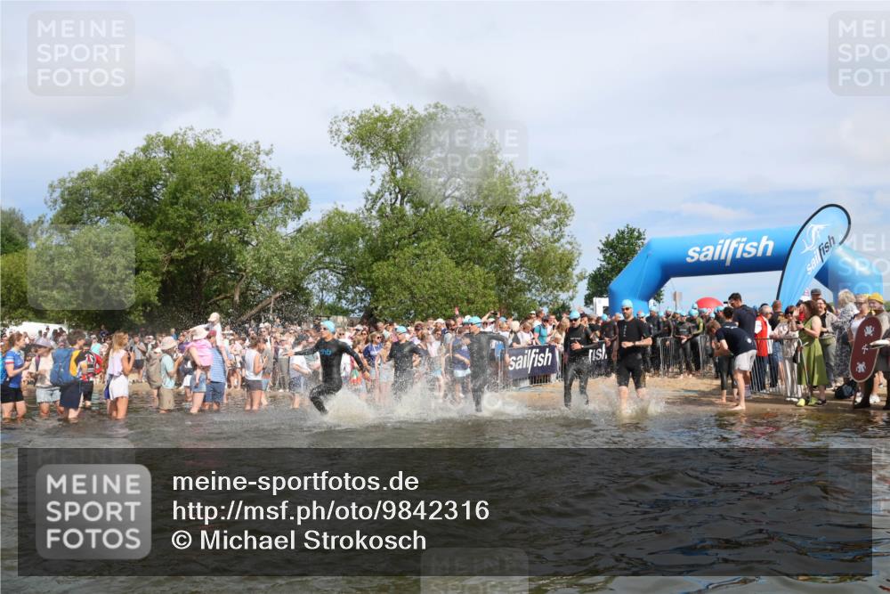 21.06.2026 - Viking Triathlon Michael Strokosch http://msf.ph/oto/9842316 21.06.2026 10:03:07 Schwimmen 49, 80, 82, 199, 200, 233, 348, 356, 395, 404, 407, 475, 545, 546, 612 meine-sportfotos.de