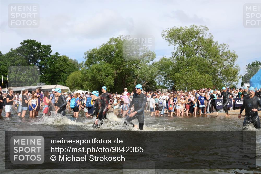 21.06.2026 - Viking Triathlon Michael Strokosch http://msf.ph/oto/9842365 21.06.2026 10:03:16 Schwimmen 49, 58, 68, 170, 200, 202, 208, 348, 352, 356, 404, 419, 455, 467, 487 meine-sportfotos.de