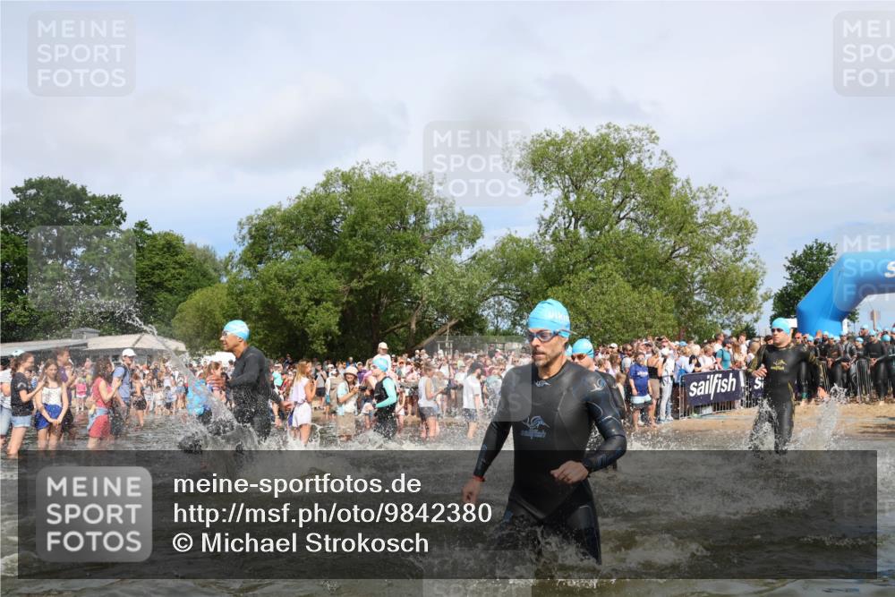 21.06.2026 - Viking Triathlon Michael Strokosch http://msf.ph/oto/9842380 21.06.2026 10:03:18 Schwimmen 58, 68, 170, 202, 208, 348, 352, 356, 419, 455, 467, 487 meine-sportfotos.de