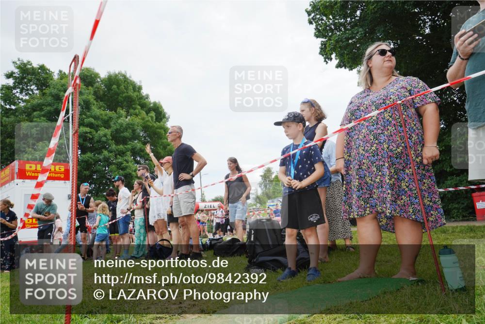 21.06.2026 - 29. Vierlanden-Triathlon LAZAROV Photography http://msf.ph/oto/9842392 21.06.2026 14:48:19 Schwimmen  meine-sportfotos.de