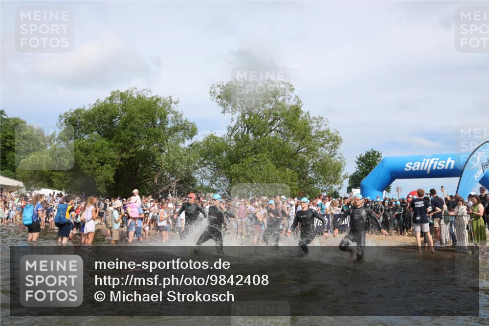 21.06.2026 - Viking Triathlon Michael Strokosch http://msf.ph/oto/9842408 21.06.2026 10:03:23 Schwimmen 58, 68, 84, 118, 143, 202, 303, 328, 364, 419, 455, 457, 467, 487, 556, 656, 667 meine-sportfotos.de