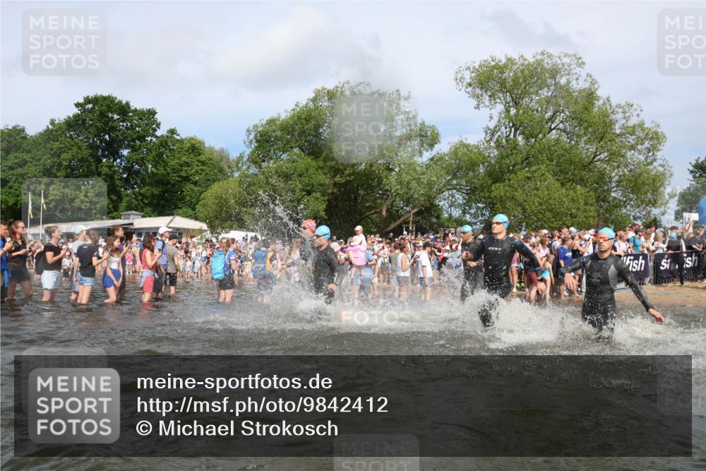 21.06.2026 - Viking Triathlon Michael Strokosch http://msf.ph/oto/9842412 21.06.2026 10:03:24 Schwimmen 58, 84, 118, 143, 202, 303, 328, 364, 419, 455, 457, 487, 556, 656, 667 meine-sportfotos.de