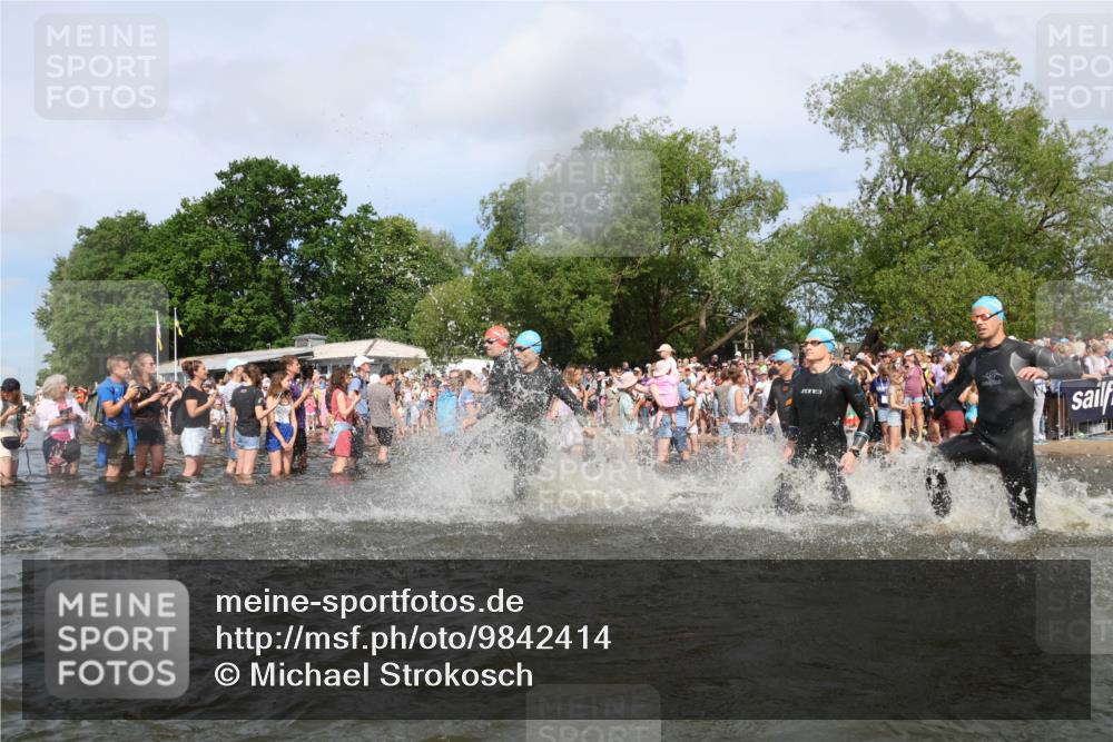 21.06.2026 - Viking Triathlon Michael Strokosch http://msf.ph/oto/9842414 21.06.2026 10:03:25 Schwimmen 58, 84, 118, 143, 202, 303, 328, 364, 419, 455, 457, 487, 556, 656, 667 meine-sportfotos.de