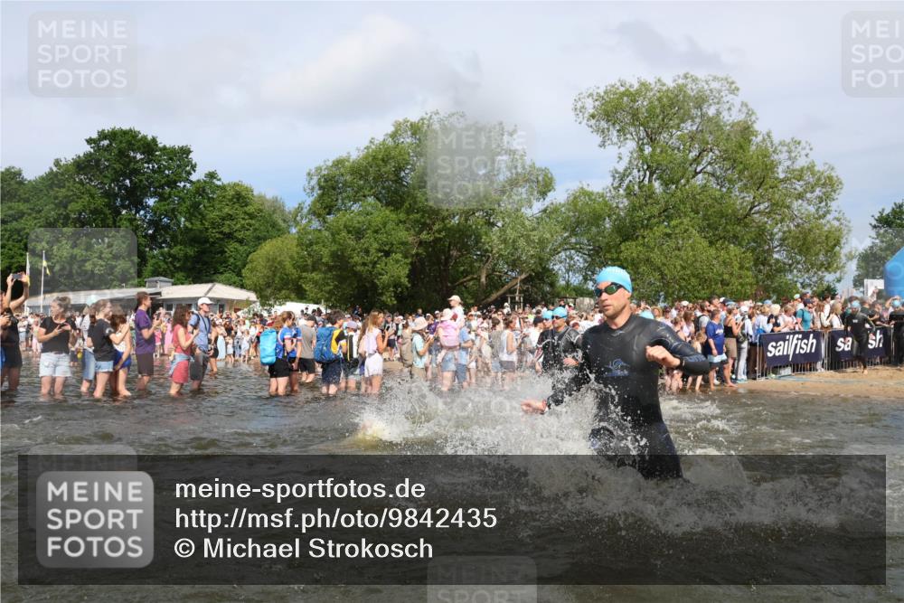 21.06.2026 - Viking Triathlon Michael Strokosch http://msf.ph/oto/9842435 21.06.2026 10:03:29 Schwimmen 53, 84, 95, 118, 143, 251, 303, 327, 328, 364, 423, 457, 556, 656, 667 meine-sportfotos.de