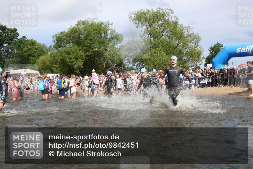 21.06.2026 - Viking Triathlon Michael Strokosch http://msf.ph/oto/9842451 21.06.2026 10:03:33 Schwimmen 53, 84, 95, 118, 143, 229, 251, 303, 323, 327, 328, 340, 364, 423, 457, 458, 556, 559, 656, 667 meine-sportfotos.de