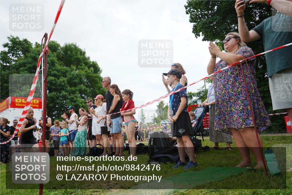21.06.2026 - 29. Vierlanden-Triathlon LAZAROV Photography http://msf.ph/oto/9842476 21.06.2026 14:48:55 Schwimmen  meine-sportfotos.de