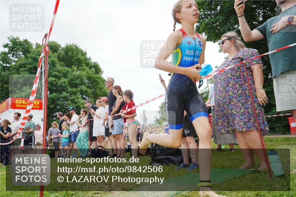 21.06.2026 - 29. Vierlanden-Triathlon LAZAROV Photography http://msf.ph/oto/9842506 21.06.2026 14:49:00 Schwimmen  meine-sportfotos.de