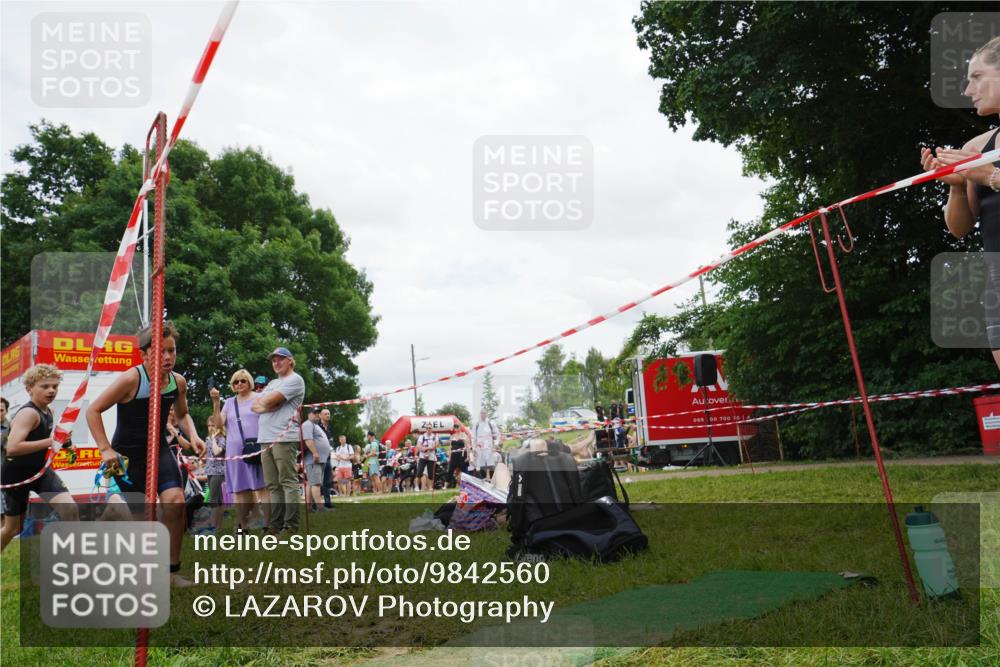 21.06.2026 - 29. Vierlanden-Triathlon LAZAROV Photography http://msf.ph/oto/9842560 21.06.2026 15:01:45 Schwimmen  meine-sportfotos.de
