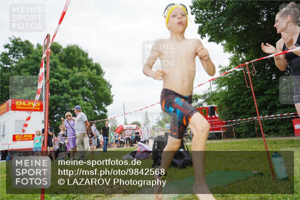 21.06.2026 - 29. Vierlanden-Triathlon LAZAROV Photography http://msf.ph/oto/9842568 21.06.2026 15:01:57 Schwimmen  meine-sportfotos.de