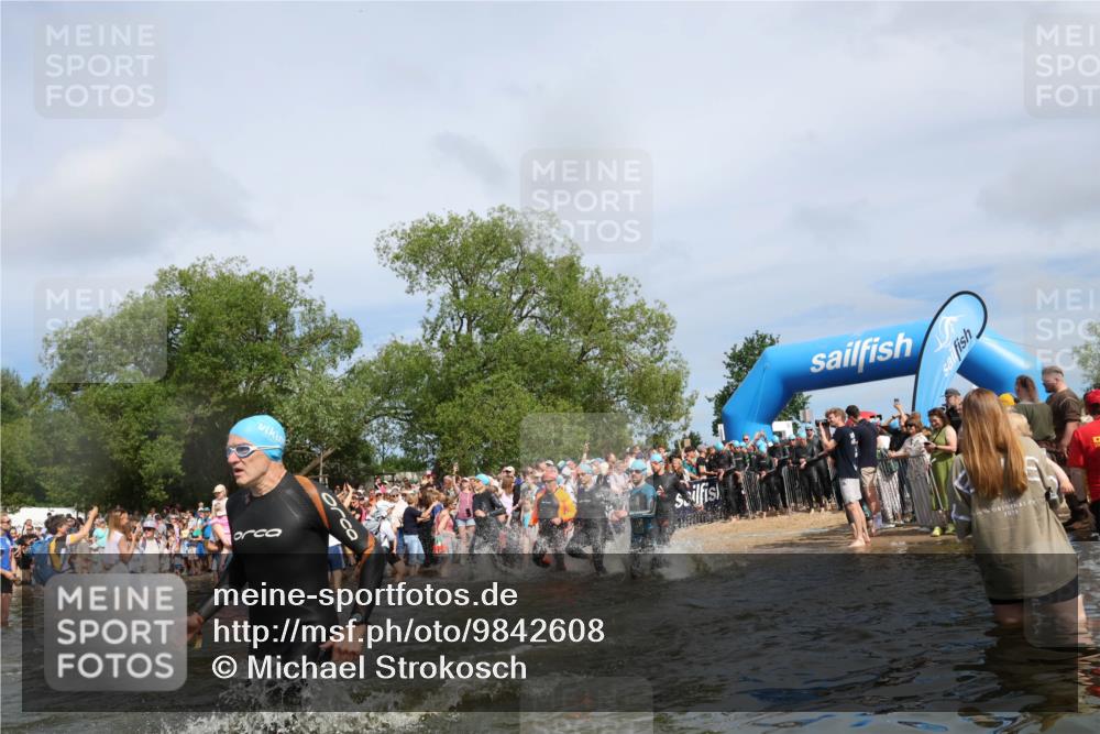 21.06.2026 - Viking Triathlon Michael Strokosch http://msf.ph/oto/9842608 21.06.2026 10:04:03 Schwimmen 122, 195, 197, 266, 268, 279, 333, 384, 460, 531, 552, 554, 608, 645, 654 meine-sportfotos.de