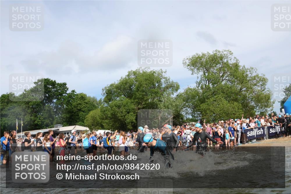 21.06.2026 - Viking Triathlon Michael Strokosch http://msf.ph/oto/9842620 21.06.2026 10:04:05 Schwimmen 122, 195, 197, 243, 266, 269, 279, 333, 384, 397, 400, 460, 496, 645, 654 meine-sportfotos.de