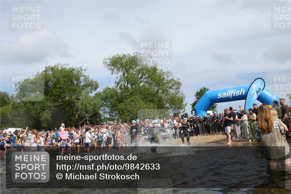 21.06.2026 - Viking Triathlon Michael Strokosch http://msf.ph/oto/9842633 21.06.2026 10:04:08 Schwimmen 122, 195, 197, 227, 243, 266, 269, 279, 333, 384, 397, 400, 460, 496, 645, 654 meine-sportfotos.de