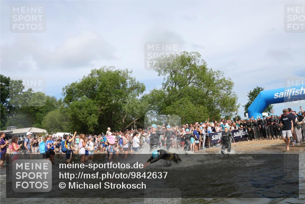 21.06.2026 - Viking Triathlon Michael Strokosch http://msf.ph/oto/9842637 21.06.2026 10:04:08 Schwimmen 122, 195, 197, 227, 243, 266, 269, 279, 333, 384, 397, 400, 460, 496, 645, 654 meine-sportfotos.de