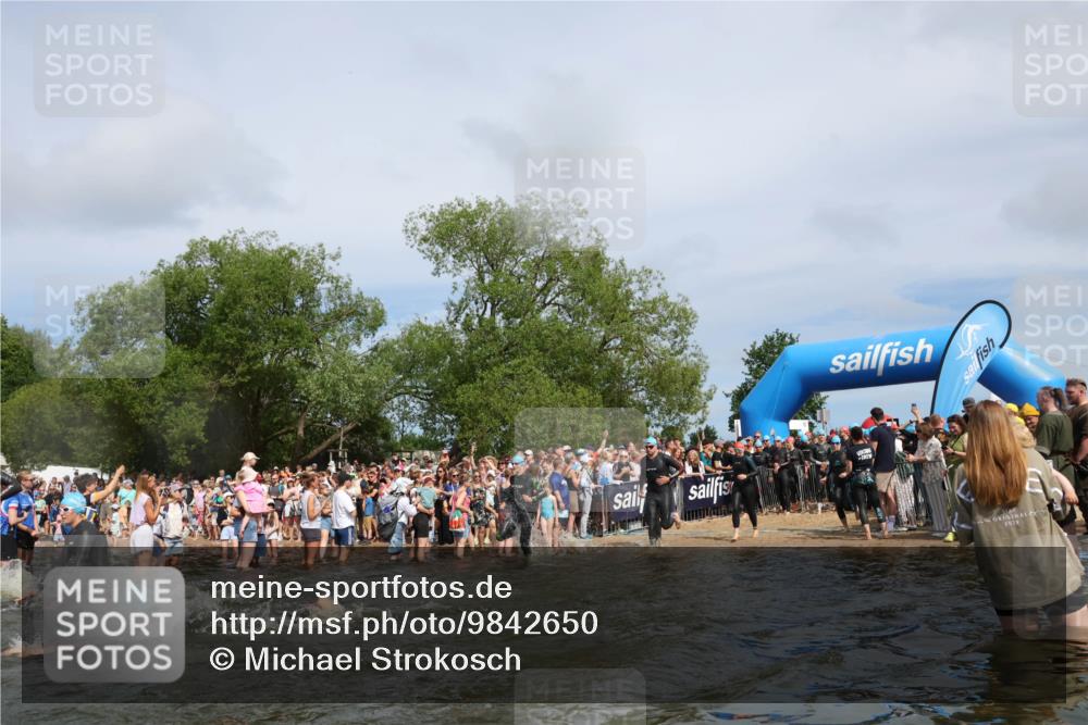 21.06.2026 - Viking Triathlon Michael Strokosch http://msf.ph/oto/9842650 21.06.2026 10:04:12 Schwimmen 195, 197, 227, 239, 243, 269, 279, 333, 377, 397, 400, 496, 526, 654, 666 meine-sportfotos.de