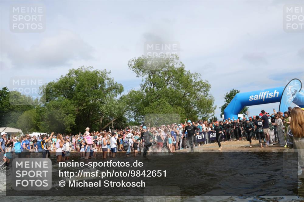 21.06.2026 - Viking Triathlon Michael Strokosch http://msf.ph/oto/9842651 21.06.2026 10:04:12 Schwimmen 195, 197, 227, 239, 243, 269, 279, 333, 377, 397, 400, 496, 526, 654, 666 meine-sportfotos.de