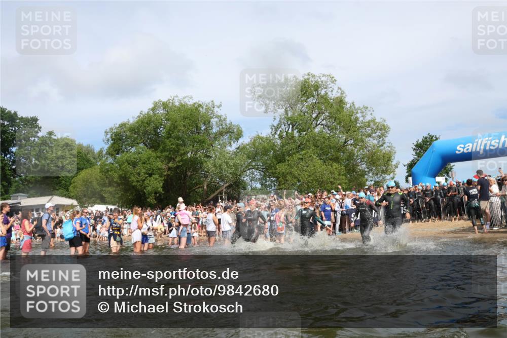 21.06.2026 - Viking Triathlon Michael Strokosch http://msf.ph/oto/9842680 21.06.2026 10:04:23 Schwimmen 96, 132, 179, 205, 213, 239, 241, 256, 377, 411, 526, 602, 614, 658, 666 meine-sportfotos.de