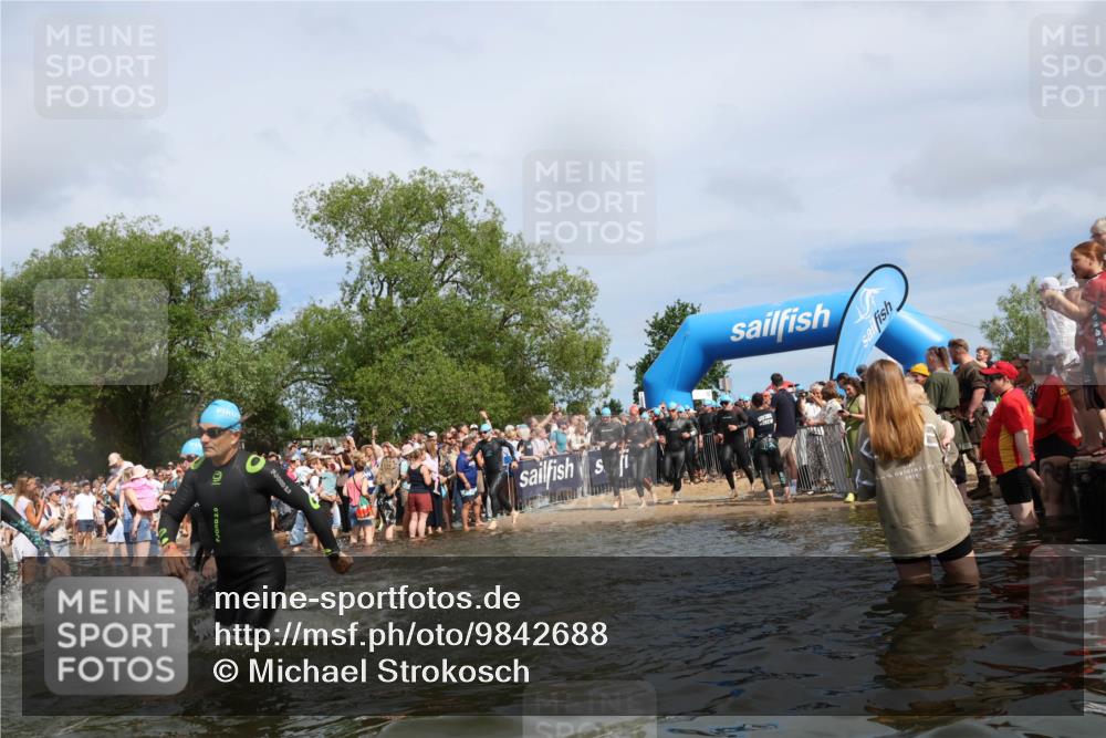 21.06.2026 - Viking Triathlon Michael Strokosch http://msf.ph/oto/9842688 21.06.2026 10:04:26 Schwimmen 96, 125, 132, 179, 205, 213, 241, 256, 398, 411, 465, 590, 602, 614, 658 meine-sportfotos.de