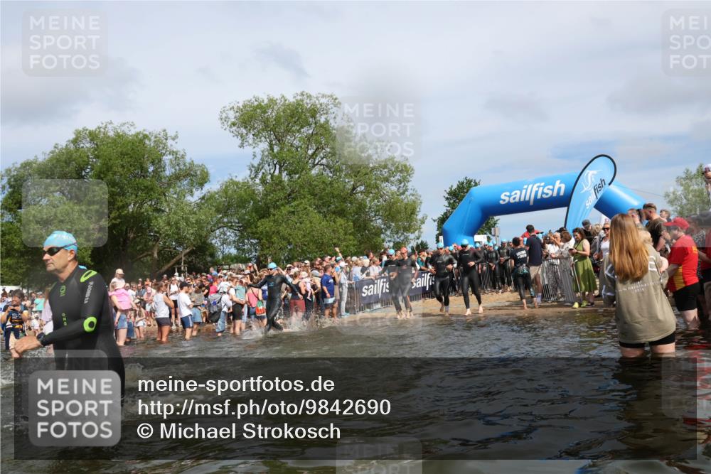21.06.2026 - Viking Triathlon Michael Strokosch http://msf.ph/oto/9842690 21.06.2026 10:04:27 Schwimmen 96, 125, 132, 179, 205, 213, 241, 256, 398, 411, 465, 590, 602, 614, 658 meine-sportfotos.de