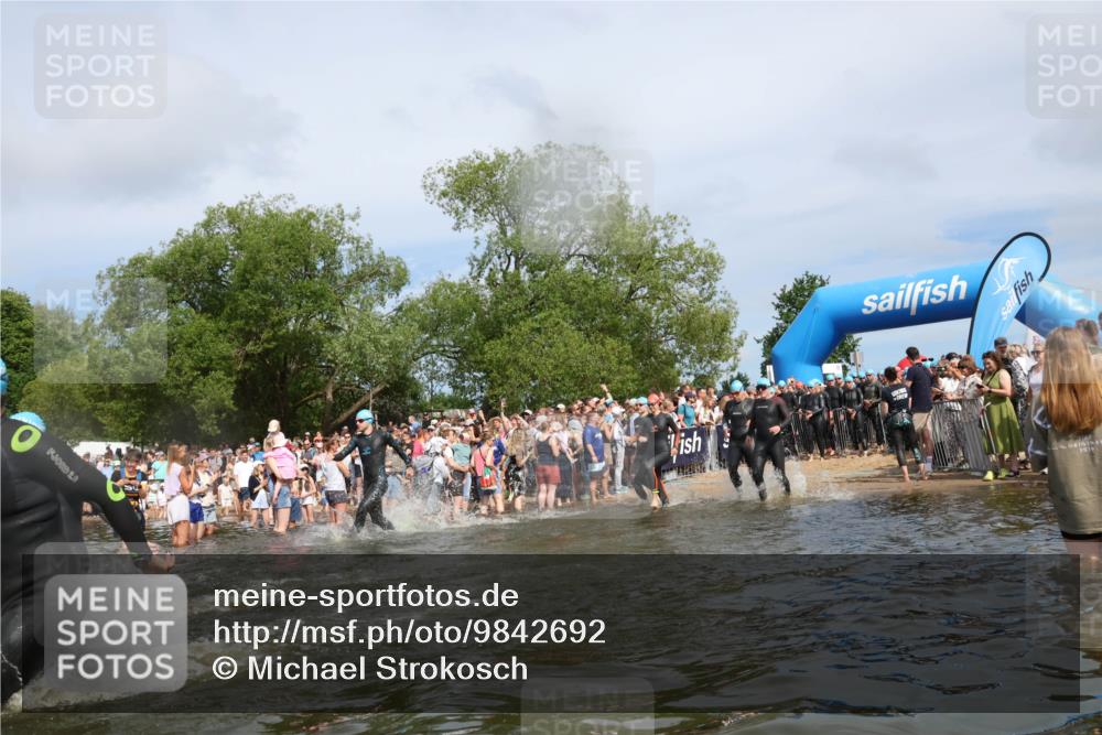 21.06.2026 - Viking Triathlon Michael Strokosch http://msf.ph/oto/9842692 21.06.2026 10:04:27 Schwimmen 96, 125, 132, 179, 205, 213, 241, 256, 398, 411, 465, 590, 602, 614, 658 meine-sportfotos.de