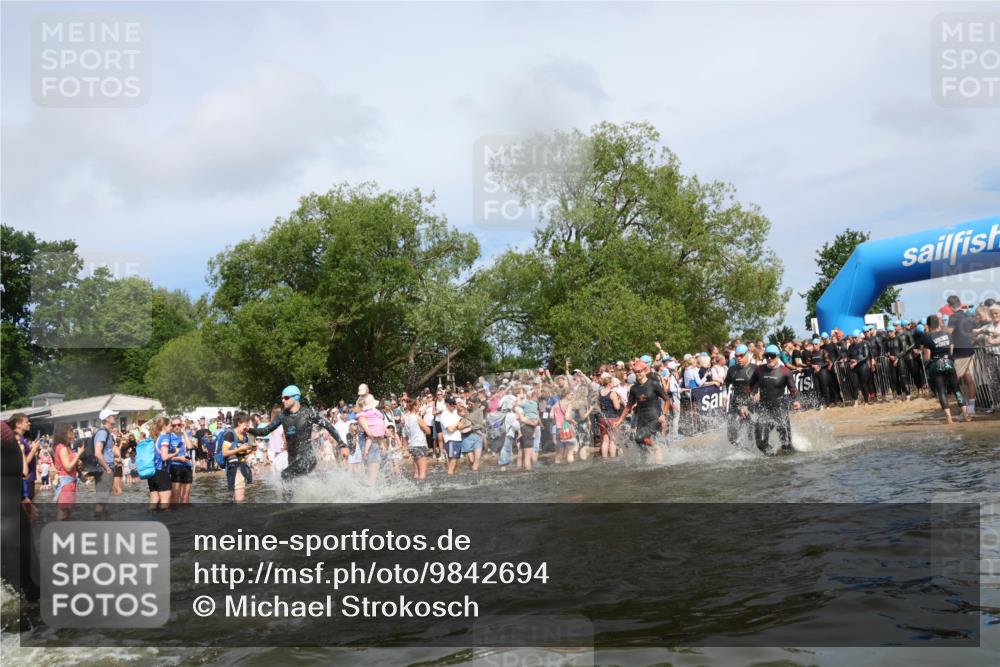 21.06.2026 - Viking Triathlon Michael Strokosch http://msf.ph/oto/9842694 21.06.2026 10:04:28 Schwimmen 96, 125, 132, 179, 241, 398, 465, 590, 602, 614, 658 meine-sportfotos.de