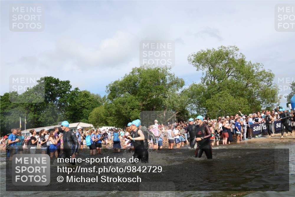 21.06.2026 - Viking Triathlon Michael Strokosch http://msf.ph/oto/9842729 21.06.2026 10:04:41 Schwimmen 44, 63, 150, 167, 231, 232, 247, 349, 355, 358, 425, 473, 484, 511, 647 meine-sportfotos.de