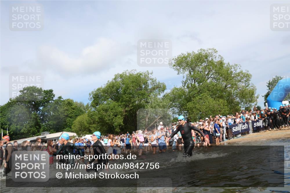 21.06.2026 - Viking Triathlon Michael Strokosch http://msf.ph/oto/9842756 21.06.2026 10:04:51 Schwimmen 22, 34, 44, 150, 175, 214, 247, 286, 351, 353, 355, 456, 492, 508 meine-sportfotos.de