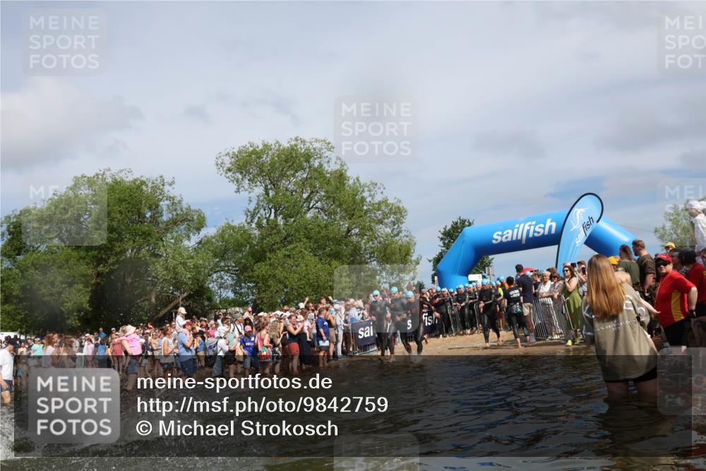 21.06.2026 - Viking Triathlon Michael Strokosch http://msf.ph/oto/9842759 21.06.2026 10:04:52 Schwimmen 22, 34, 44, 150, 175, 214, 247, 286, 351, 353, 355, 456, 492, 508 meine-sportfotos.de