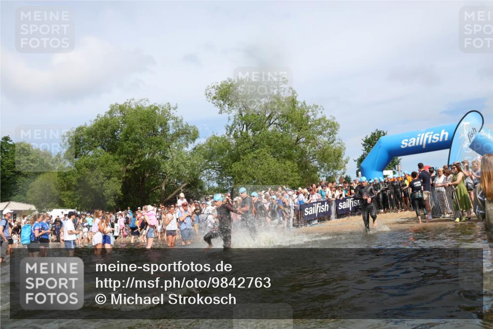21.06.2026 - Viking Triathlon Michael Strokosch http://msf.ph/oto/9842763 21.06.2026 10:04:54 Schwimmen 22, 34, 175, 214, 286, 318, 350, 351, 353, 456, 461, 492, 508, 516, 650 meine-sportfotos.de