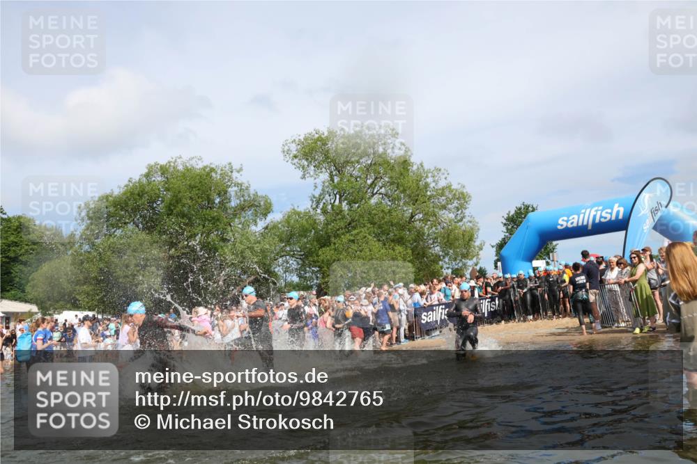 21.06.2026 - Viking Triathlon Michael Strokosch http://msf.ph/oto/9842765 21.06.2026 10:04:54 Schwimmen 22, 34, 175, 214, 286, 318, 350, 351, 353, 456, 461, 492, 508, 516, 650 meine-sportfotos.de