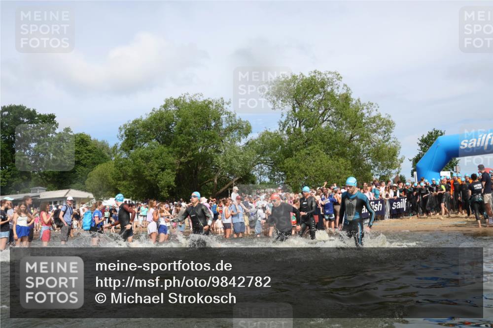 21.06.2026 - Viking Triathlon Michael Strokosch http://msf.ph/oto/9842782 21.06.2026 10:05:00 Schwimmen 214, 225, 297, 304, 318, 350, 353, 442, 456, 461, 492, 497, 508, 516, 650 meine-sportfotos.de