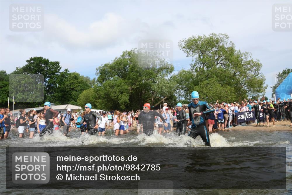 21.06.2026 - Viking Triathlon Michael Strokosch http://msf.ph/oto/9842785 21.06.2026 10:05:01 Schwimmen 214, 225, 297, 304, 318, 350, 353, 442, 456, 461, 492, 497, 508, 516, 650 meine-sportfotos.de