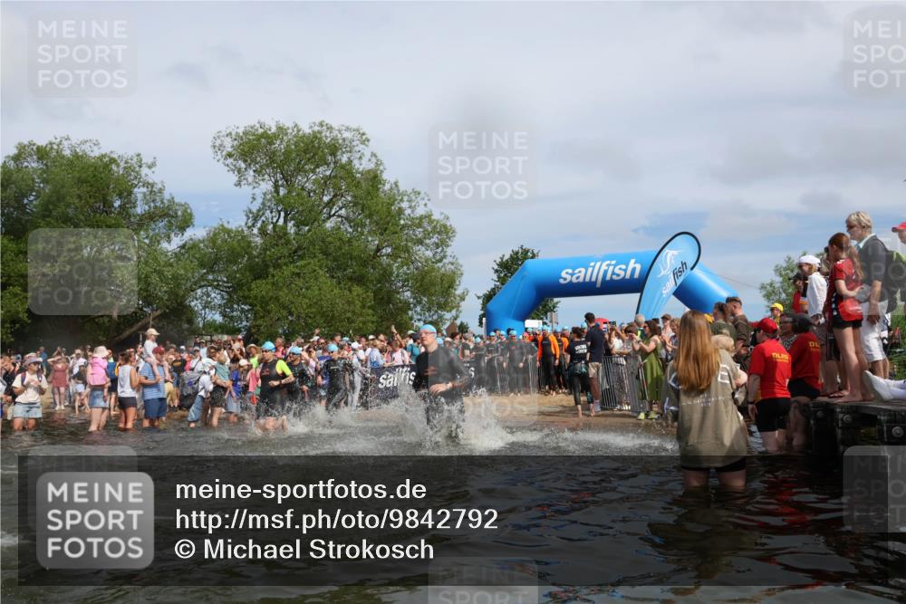 21.06.2026 - Viking Triathlon Michael Strokosch http://msf.ph/oto/9842792 21.06.2026 10:05:03 Schwimmen 214, 225, 297, 304, 318, 350, 353, 442, 456, 461, 492, 497, 508, 516, 650 meine-sportfotos.de