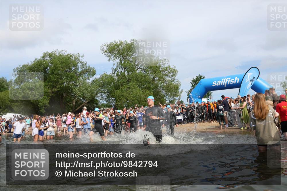 21.06.2026 - Viking Triathlon Michael Strokosch http://msf.ph/oto/9842794 21.06.2026 10:05:04 Schwimmen 165, 225, 296, 297, 301, 304, 318, 350, 353, 370, 442, 456, 461, 492, 497, 508, 516, 562, 650 meine-sportfotos.de