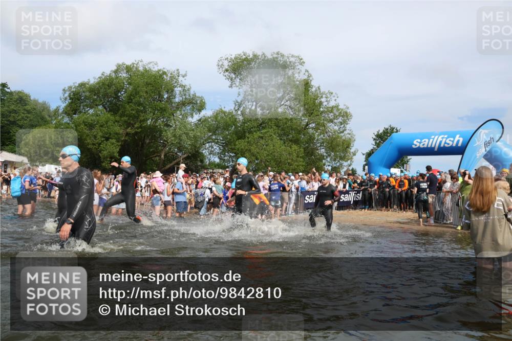 21.06.2026 - Viking Triathlon Michael Strokosch http://msf.ph/oto/9842810 21.06.2026 10:05:09 Schwimmen 165, 225, 296, 297, 301, 304, 370, 442, 497, 519, 562, 601, 617 meine-sportfotos.de