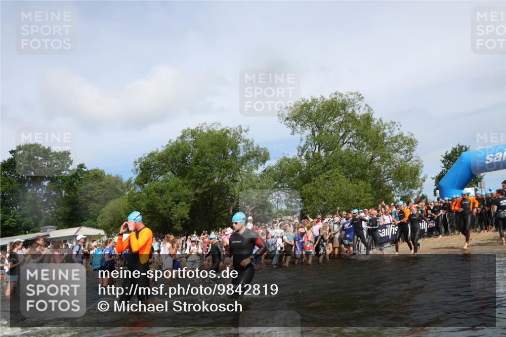 21.06.2026 - Viking Triathlon Michael Strokosch http://msf.ph/oto/9842819 21.06.2026 10:05:12 Schwimmen 165, 198, 211, 225, 296, 297, 301, 304, 370, 442, 497, 519, 562, 601, 617 meine-sportfotos.de