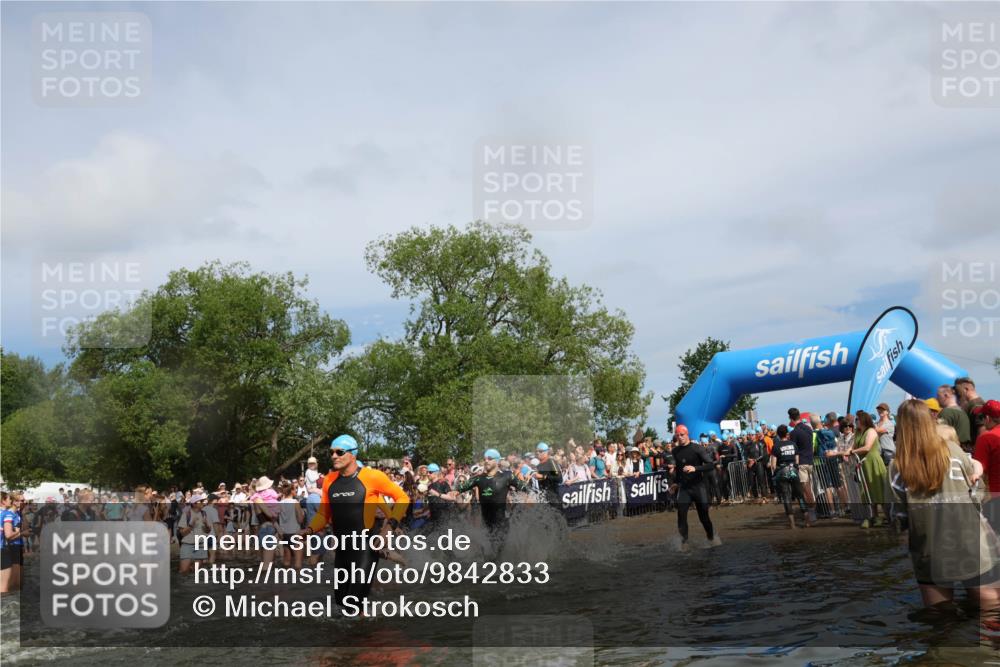 21.06.2026 - Viking Triathlon Michael Strokosch http://msf.ph/oto/9842833 21.06.2026 10:05:18 Schwimmen 33, 165, 198, 211, 296, 301, 341, 370, 472, 493, 519, 562, 601, 617, 632 meine-sportfotos.de