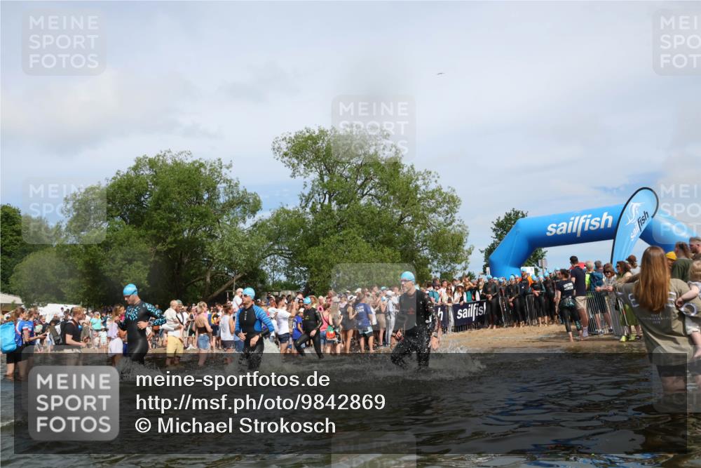 21.06.2026 - Viking Triathlon Michael Strokosch http://msf.ph/oto/9842869 21.06.2026 10:05:34 Schwimmen 88, 134, 234, 262, 276, 330, 331, 387, 399, 414, 452, 471, 482, 520, 663 meine-sportfotos.de