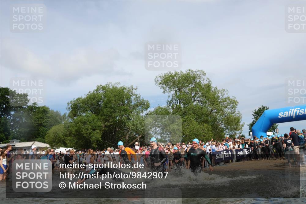 21.06.2026 - Viking Triathlon Michael Strokosch http://msf.ph/oto/9842907 21.06.2026 10:05:50 Schwimmen 45, 78, 156, 160, 183, 193, 282, 316, 393, 498, 505, 528, 563, 567, 578 meine-sportfotos.de