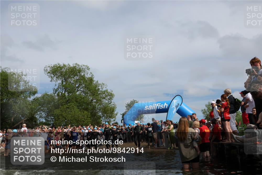 21.06.2026 - Viking Triathlon Michael Strokosch http://msf.ph/oto/9842914 21.06.2026 10:05:52 Schwimmen 45, 78, 156, 160, 183, 193, 282, 316, 393, 498, 505, 528, 563, 567, 578 meine-sportfotos.de