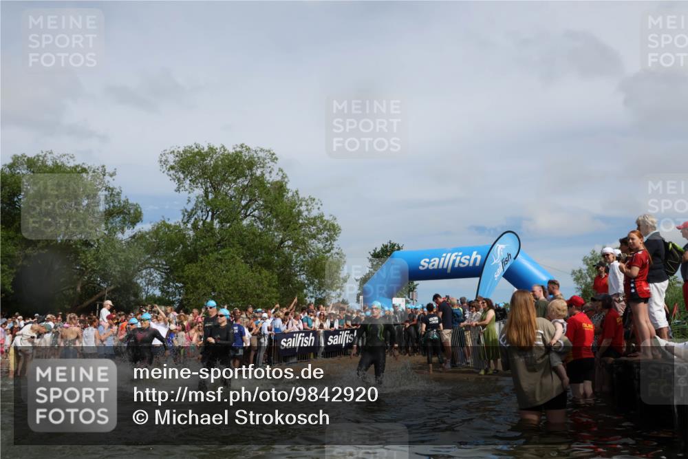 21.06.2026 - Viking Triathlon Michael Strokosch http://msf.ph/oto/9842920 21.06.2026 10:05:54 Schwimmen 78, 91, 93, 156, 160, 183, 193, 259, 261, 282, 498, 505, 528, 563, 567 meine-sportfotos.de