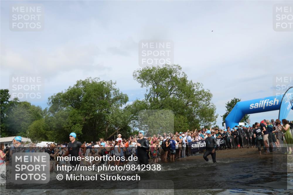 21.06.2026 - Viking Triathlon Michael Strokosch http://msf.ph/oto/9842938 21.06.2026 10:06:00 Schwimmen 91, 93, 147, 156, 173, 185, 259, 261, 273, 282, 405, 443, 498, 505, 563 meine-sportfotos.de