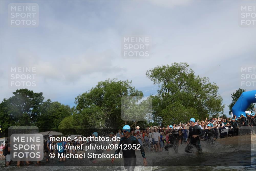 21.06.2026 - Viking Triathlon Michael Strokosch http://msf.ph/oto/9842952 21.06.2026 10:06:05 Schwimmen 91, 93, 147, 153, 162, 173, 185, 259, 261, 273, 368, 405, 443, 479, 541 meine-sportfotos.de